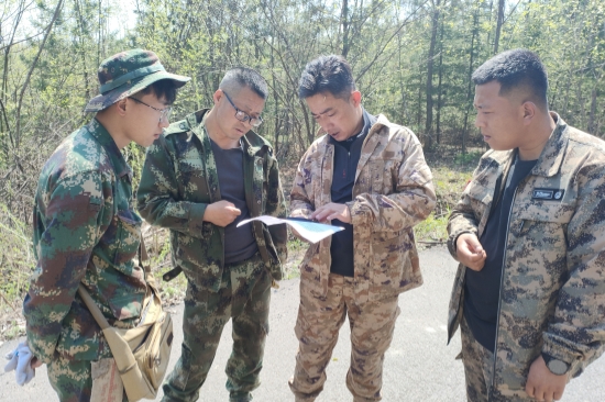 1747278687461197.jpg 綜合調(diào)查設(shè)計處黨支部啟動“森林資源可持續(xù)經(jīng)營試點示范模式林建設(shè)”支部立項活動(2).jpg